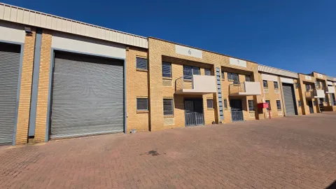 Knightsgate Industrial Park, 2 Jonas Rd, Germiston has a 566m² Industrial Unit Available To Let (6)